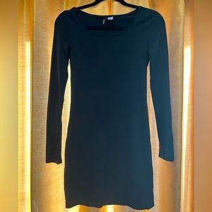 Long Sleeve Black Dress, size 10/M